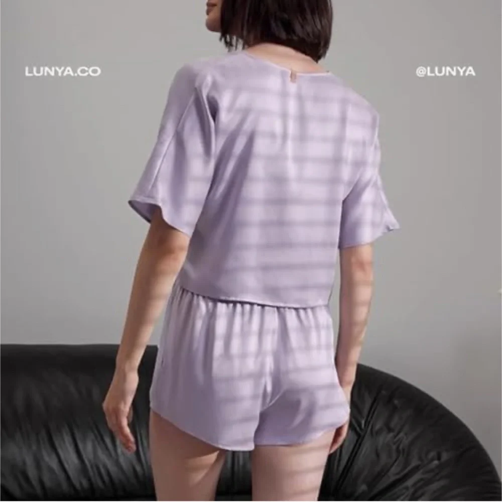 LUNYA BNWT Washable Silk Pearl Dolman Short Set in Crescent Lavender Size XS